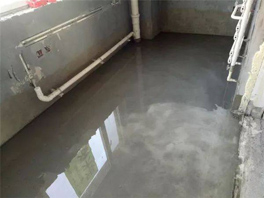 衛(wèi)生間漏成“水簾洞”？鷹隆防水維修幫你搞定