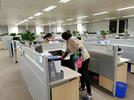 為何大中企業(yè)都將保潔外包給專業(yè)保潔托管公司呢？