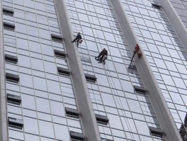 石材幕墻清洗價格？石材幕墻清洗方法？