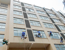 如何外墻清洗，才能更加安全有效？